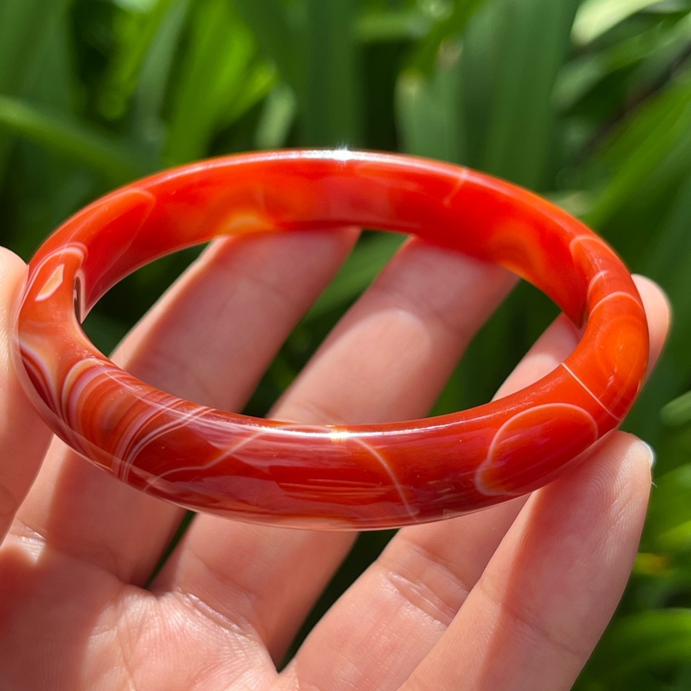 59mm inner diameter banded red carnelian bangle 0103 - Picture 3 of 8